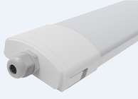 D2.5 LED Triproof Lighting Hi-Slim &amp; Buckle End Cap Design pour réduire les coûts de main-d'œuvre