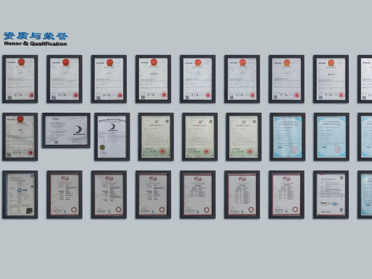 Lampe étanche à LED D4 avec alimentation commutable par DIP et boucle 3CCT, fil d'entrée-sortie 3*1.5/2.5mm2 ou câble 5*1.5/2.5mm2, convient aux ateliers et entrepôts