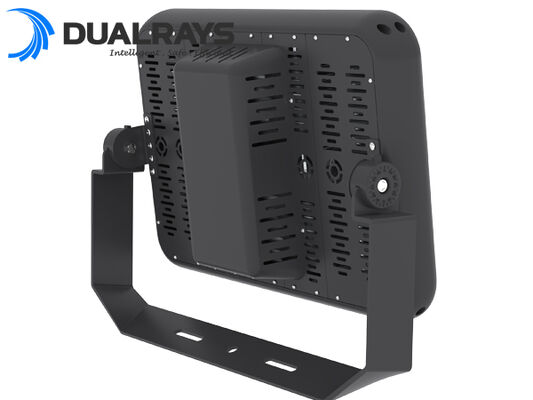 Projecteur sportif LED modulaire 250W avec contrôle sans fil Zigbee et indice de protection IP66 pour l'éclairage sportif extérieur