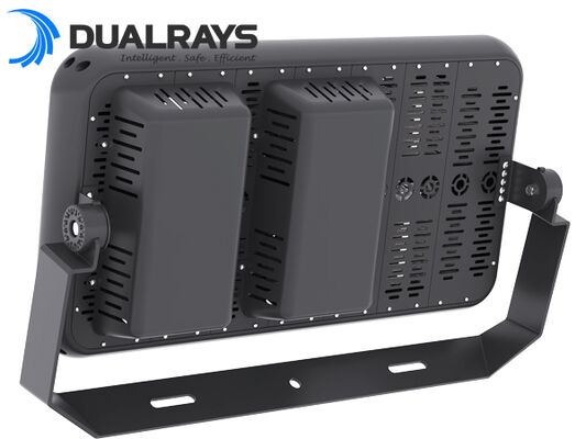 Projecteur sportif LED modulaire 500W avec contrôle sans fil Zigbee et indice de protection IP66 pour les sports en extérieur