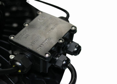 Anti applications élevées d'éclat de la lumière 100W IP65 de baie d'UFO LED de corrosion basses