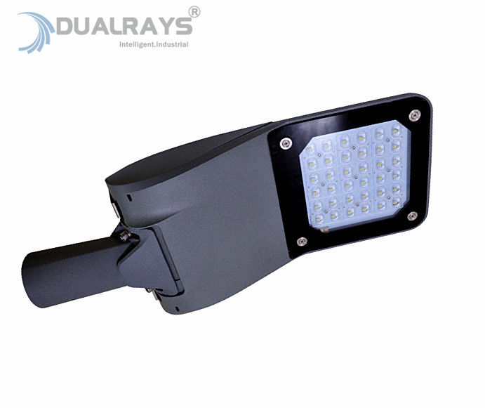 Anti contrôle intelligent de l'appareil d'éclairage 140LPW IP66 de rue de la corrosion 90W LED disponible
